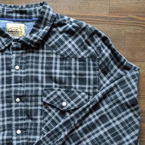 Roebuck & Co checkered Button up